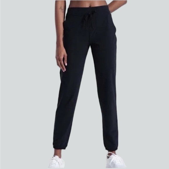Lole Pants - LOLE Black Cuffed Joggers size XL